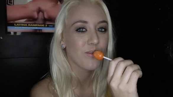 First Time Trying Glory Hole And I'm So Horny