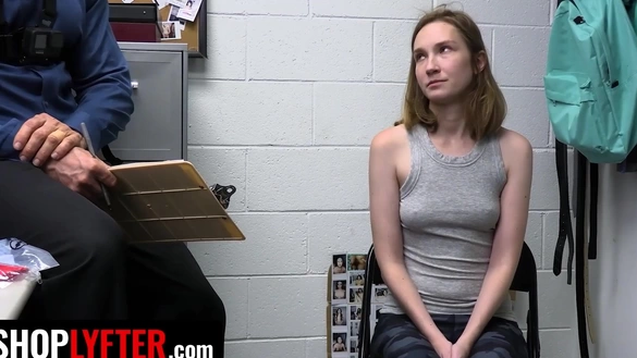Young Thief Let The Guard Fuck Her To Avoid Jail!
