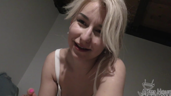 Experienced Lover Wakes Me Up With A Slow Nighttime Blowjob!