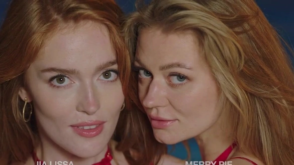 Two Hot Friends Have Juicy Lesbian Sex!