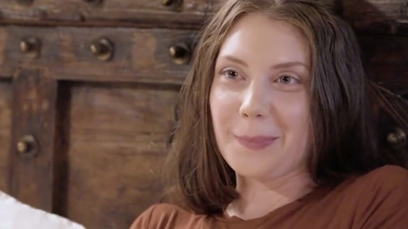 My First Lesbian Experience Was So Fucking Hot...