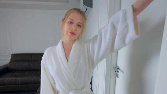 How A Skinny Russian Girl Seduced Another Guy!