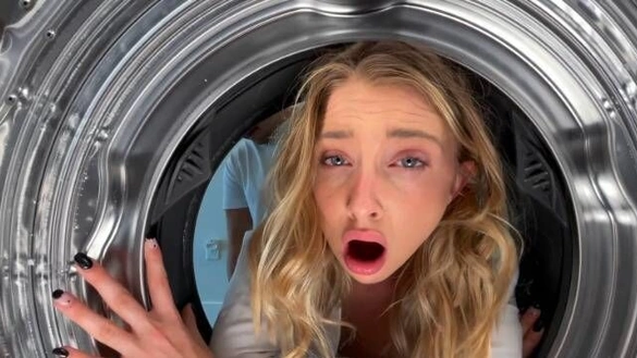Sexy Babe Got Stuck In Washer And Got Fucked Doggy Style!