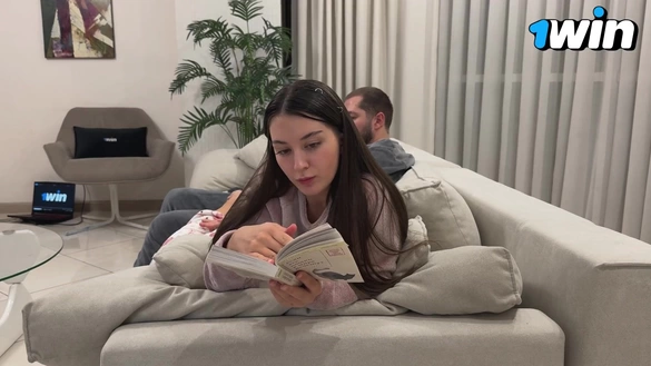 I Distracted The Bookworm And Fucked Her Brains Out!