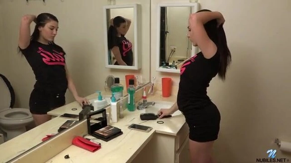 Cute Girl Washes Off Makeup And Fingers Her Wet Pussy!