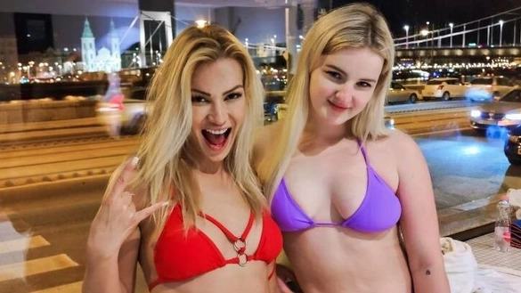 MILF And Curvy Young Babe Squirt Hard Together!